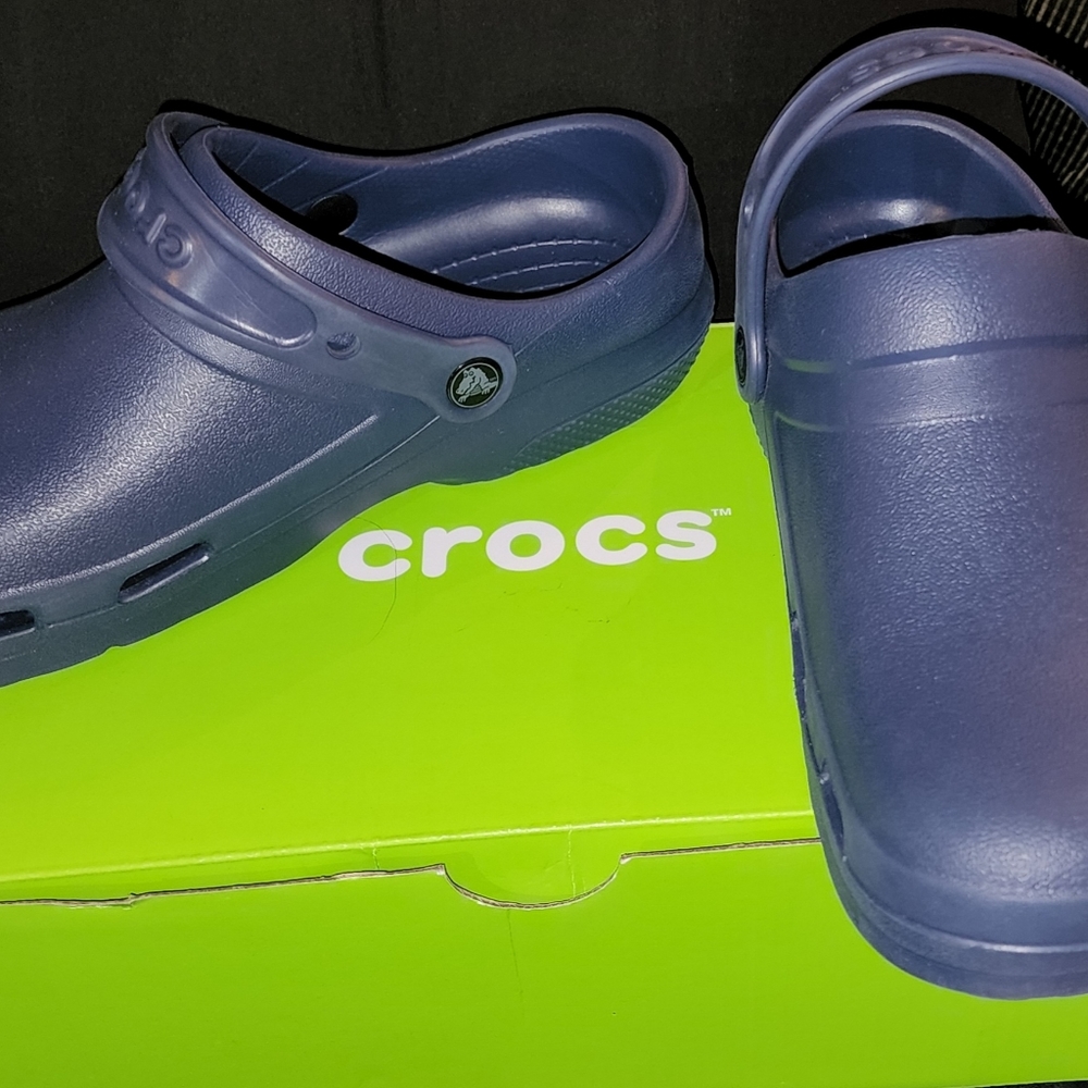 Crocs - Picture 2 of 6